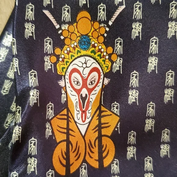 Chinese Opera Masks necktie - Picture 2 of 8